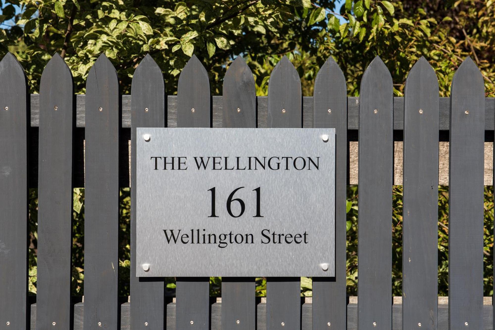 The Wellington Bed And Breakfast Longford Екстериор снимка